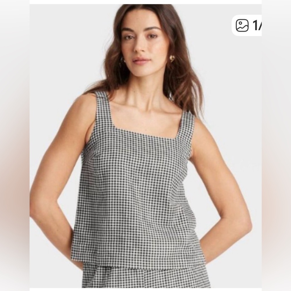 Universal Thread Black and White Checkered tank Blouse